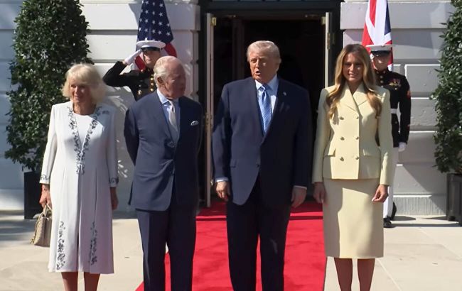 Король Чарльз III прибыл в США и встретился с Трампом
