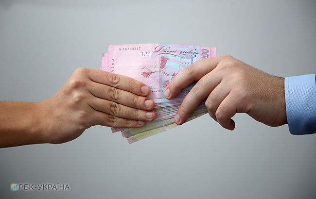 В Киеве чиновника госпредприятия задержали на взятке в 650 тыс. гривен