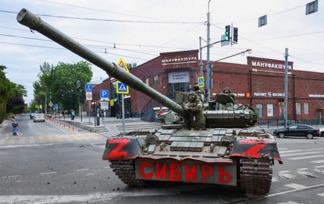 Oryx почав рахувати перші втрати під час бунту в РФ: у кого перевага