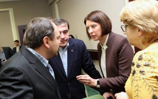 Київська обласна рада висловила недовіру уряду Арсенія Яценюка