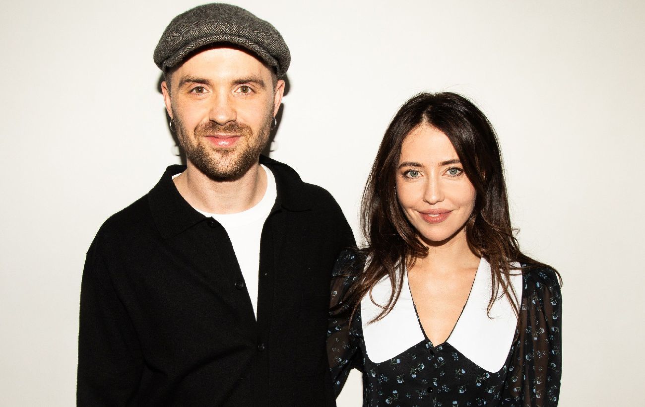 Презервативпен жыныстық қатынас туралы Қалың трусиктердегі секс