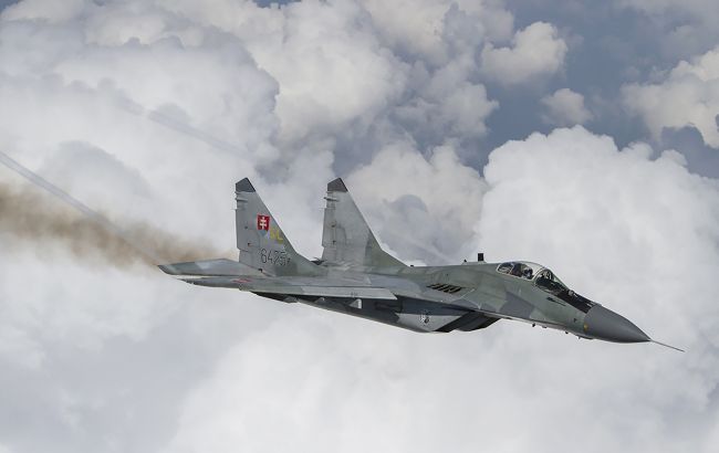 Передача МіГ-29 Україні утримає Росію від кордонів Польщі, - спікер уряду