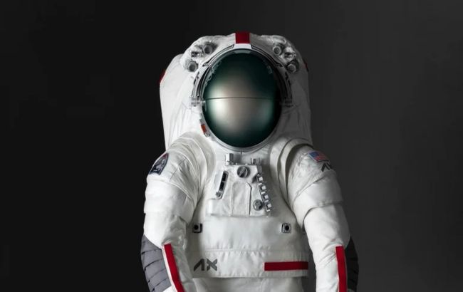 NASA і Prada створили скафандр для Artemis III: як астронавтів захищають від руйнування у космосі