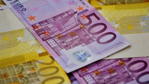 НБУ повысил официальный курс евро