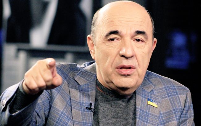 Рабинович: власть довела людей до нищеты, поэтому они готовы ходить на проплаченные митинги