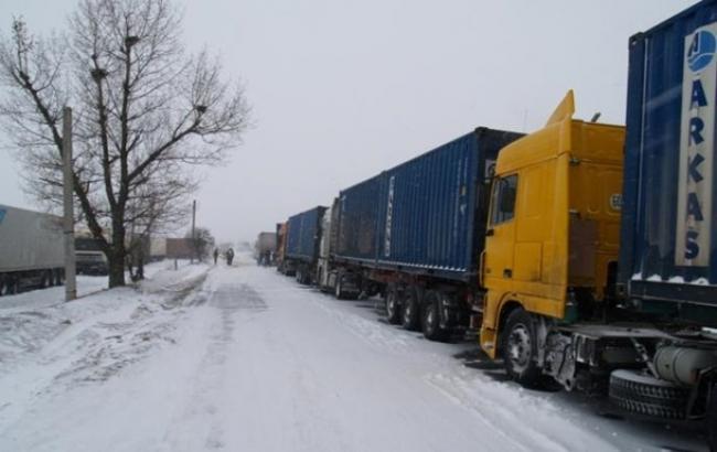 В Киеве из-за непогоды ограничат движение крупногабаритного транспорта с 7:00 вторника