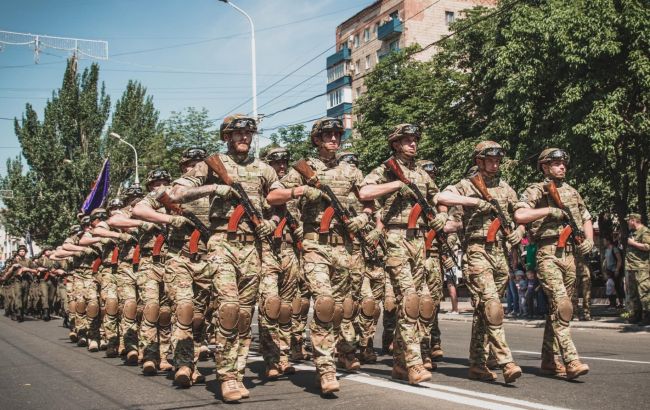 "Нет другого пути". Командир "Азова" объяснил, сколько продлится война в Украине