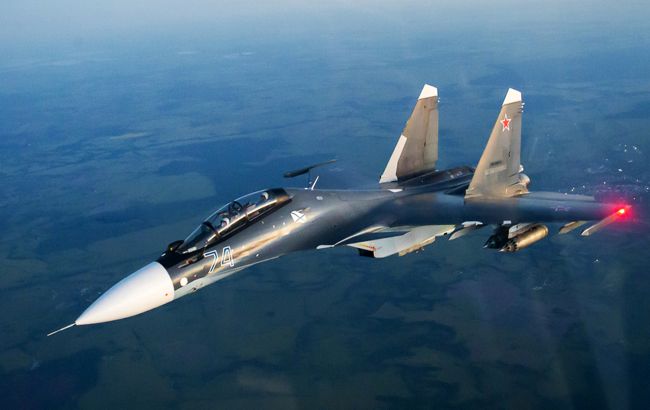 Росія змушена купувати пальне для літаків через удари по НПЗ, - ГУР