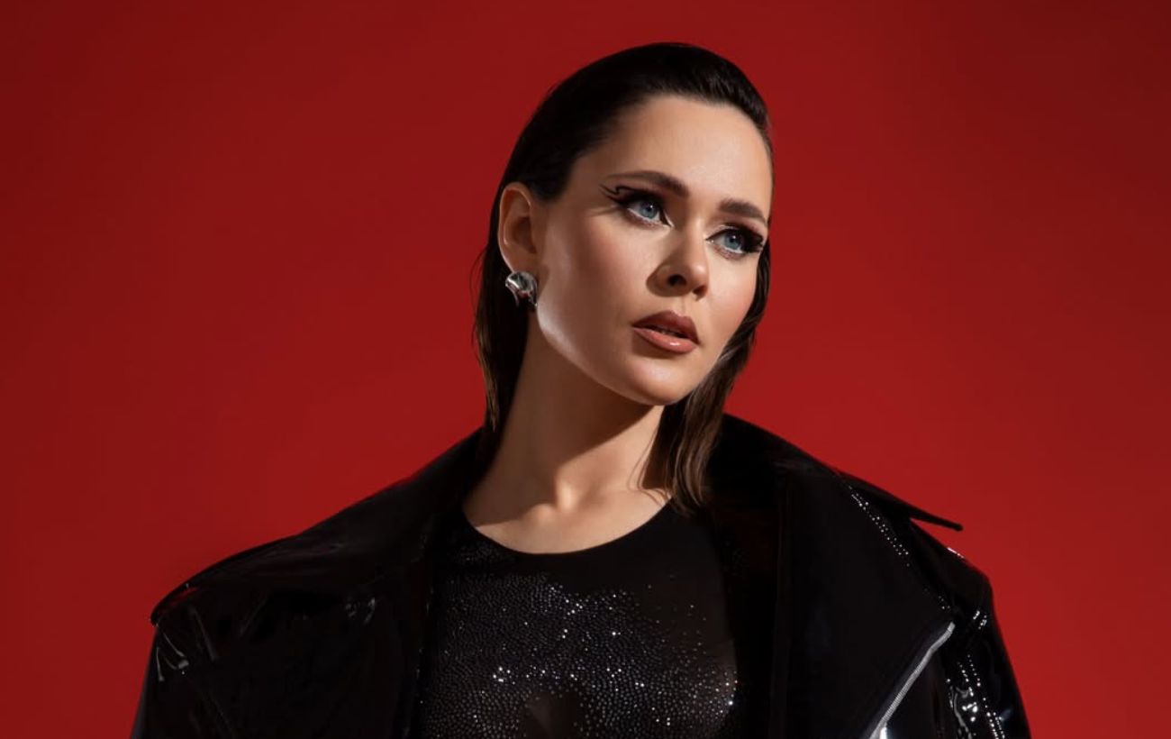 Юлія Саніна в чорному total look: як створити образ сильної та впевненої жінки