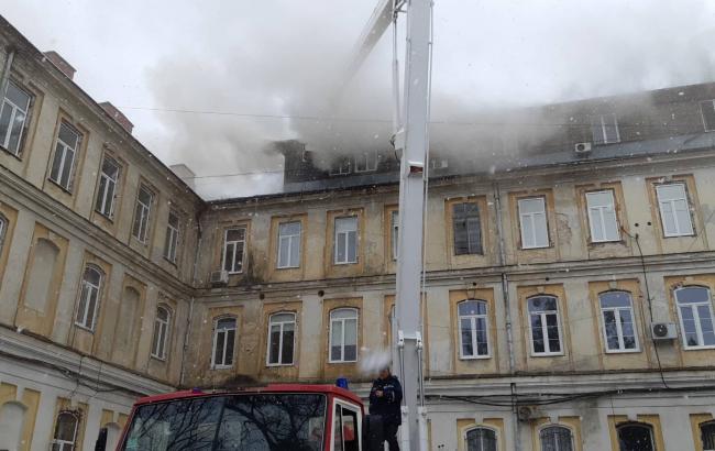 Пожар во Львовской областной больнице ликвидирован, - ГСЧС