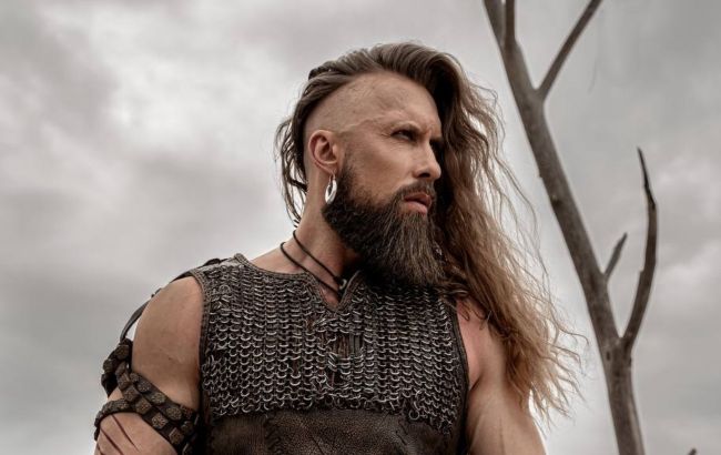 Суровцев честно высказался о популярности и звездной болезни