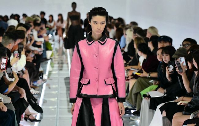 Юбки вместо штанов: Prada показал эффектную коллекцию на Milan Fashion Week