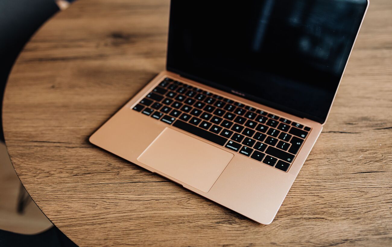 Топ-хаки macOS 27: как убрать Siri из меню и разгрузить систему