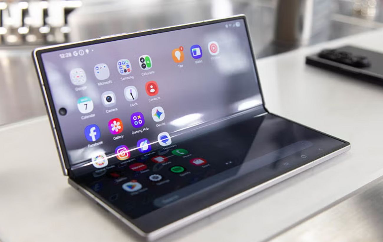4800 мАг, Wi-Fi 7 і Snapdragon: новий складаний Galaxy Z Fold 8 отримає топове залізо