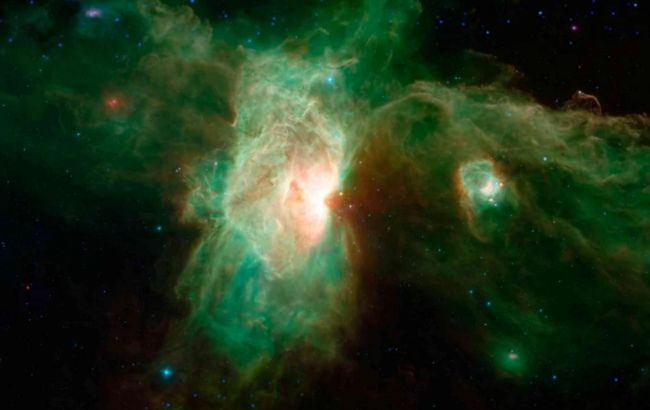 Космическая загадка возрастом 80 000 лет: во льду Антарктиды обнаружили следы взрывов звезд