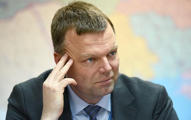 Хуг заявив про необхідність відкрити додаткові пункти пропуску на Донбасі