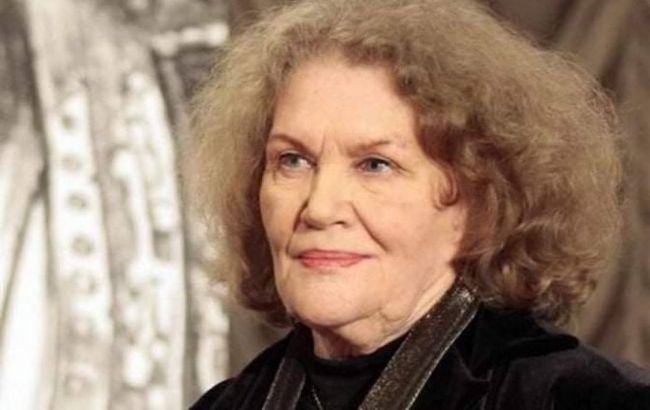 Як сьогодні виглядає 94-річна Ліна Костенко: дуже рідкісне фото