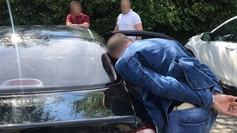 ДБР у Львівській обл. затримало на хабарі начальника патрульної поліції