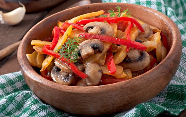 Ця закуска моментально зникне зі столу. Готуємо "швидкі" мариновані грибочки