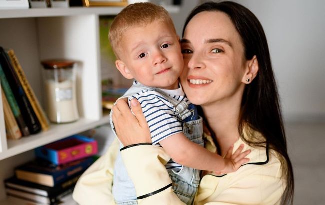 Жена Мирошниченко раскрыла правду о воспитании приемного сына и довела сеть до слез