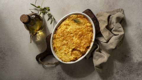 Запечений дерун з м'ясом та грибами: дуже смачна страва зі звичайних продуктів