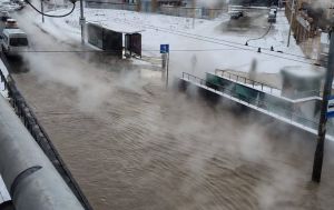 У Києві - аварія на тепломережі: де утворились затори