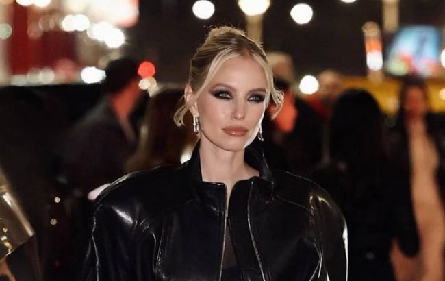 Леони Ганне показала, как соединить белое шелковое платье с шубкой: соблазнительные фото