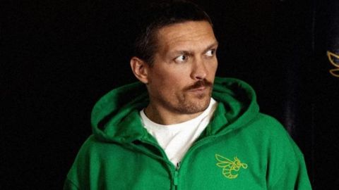 Усик щемливо висловився про батька після перемоги над Ф'юрі: ці слова важко слухати без сліз