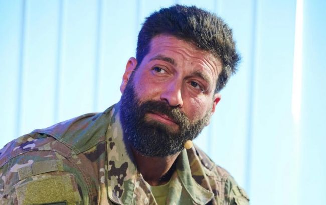 Ведучий-військовослужбовець Даніель Салем замилував відео з маленькою донечкою Позитива