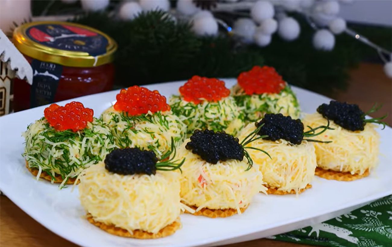 Ця святкова закуска здивує усіх гостей: завжди з'їдається першою