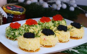 Ця святкова закуска здивує усіх гостей: завжди з'їдається першою