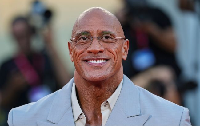 "Это для меня честь". Дуэйн Джонсон трогательно поддержал полк "Скеля" (видео)