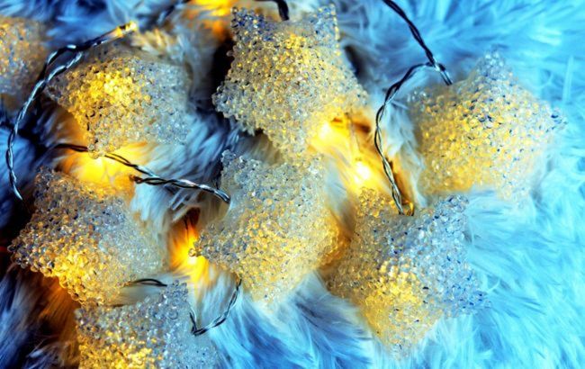 Гирлянды "убивают" ваше здоровье. Худшие цвета "огоньков", которых стоит избегать