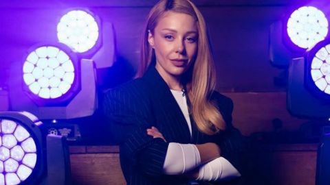 Тина Кароль покорила сеть гибкостью: "Это йога или трюк каскадеров?" (видео)