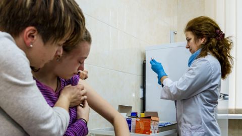 Захистити від хвороб: як змінилися правила вакцинації дітей в Україні