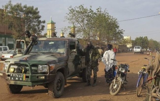 Напад на готель в Малі: звільнені 5 заручників, вбито 7 осіб