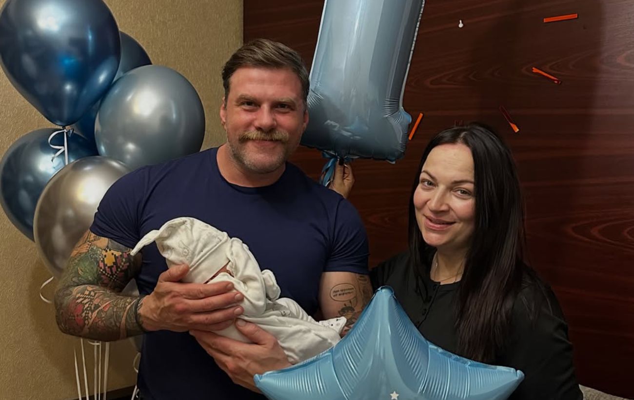 Після 11 років шлюбу: актор-воїн Ращук розстався з дружиною, яка нещодавно народила сина