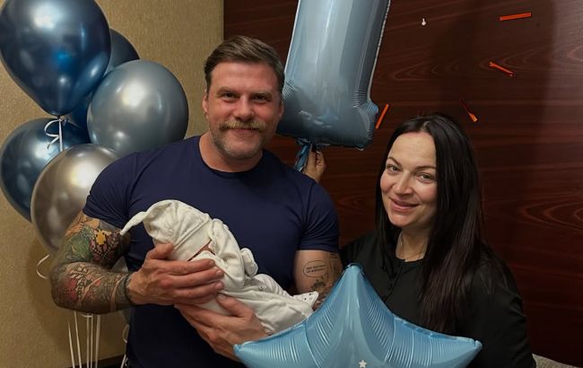 После 11 лет брака: актер-воин Ращук расстался с женой, которая недавно родила сына