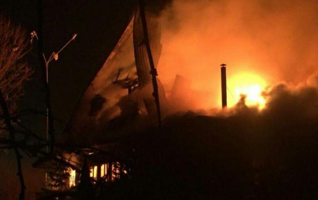 В Киеве горит ресторан "Млын"