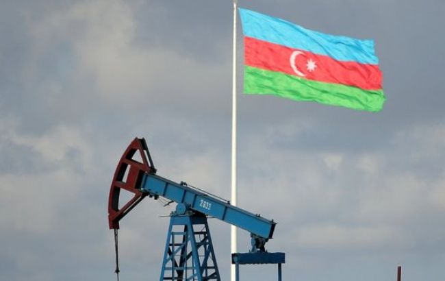 В Азербайджані в море обрушилася естакада, 10 осіб пропали без вісті
