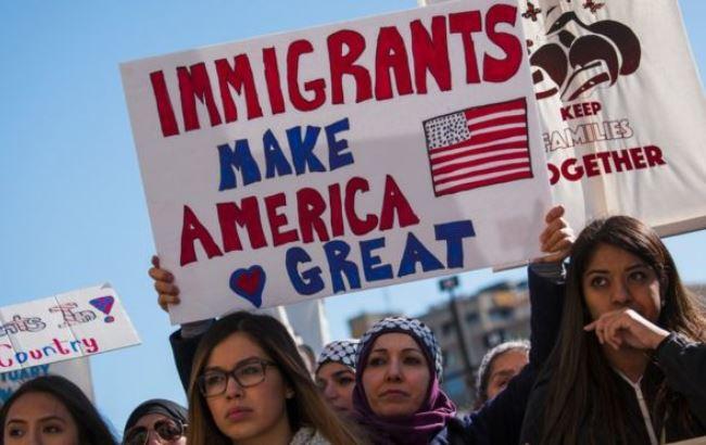 В США уволили мигрантов, учувствовавших в протесте против Трампа в рабочее время