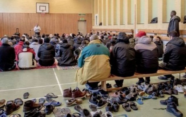 В Швеции от пожара в центре для мигрантов пострадали около 20 человек