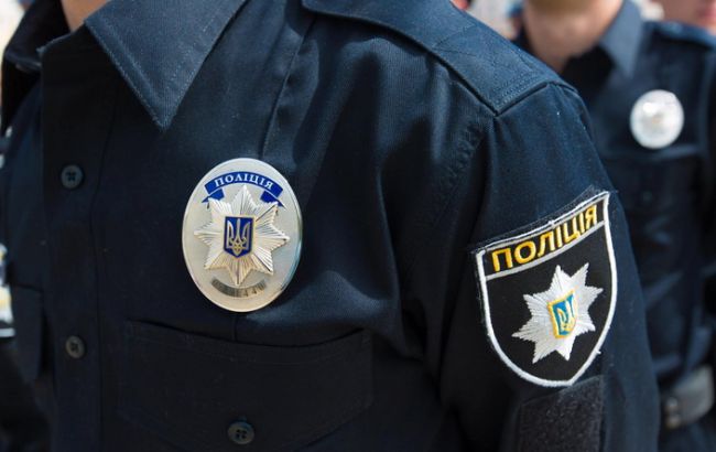 Поліція затримала у Києві двох людей з провокативними листівками