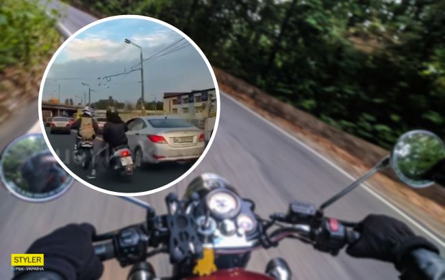 У Києві підлітки на мотоциклах напали на авто: залили обличчя водія газом (відео)