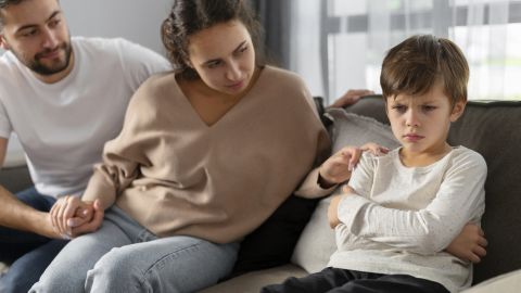 Из-за этого ваши дети врут: названы 7 ошибок родителей, которые все игнорируют