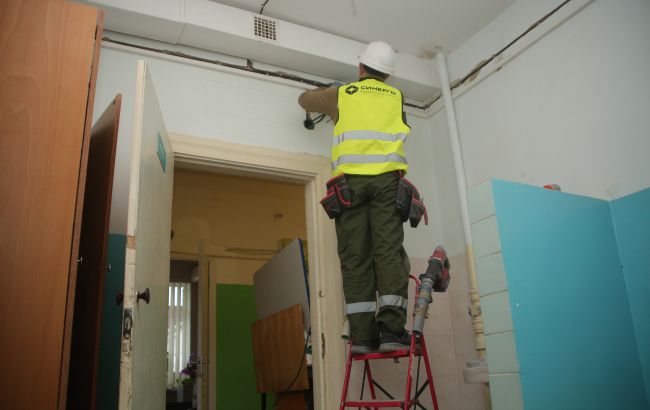 Будівельна група “Синергія” продовжує ремонт Ірпінської лікарні-тут оперативно ремонтують додаткові палати для хворих на Covid-19