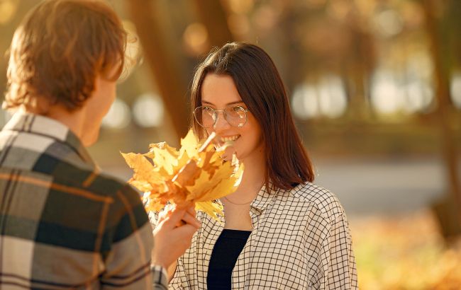 Прекрасные новости исцелят сердце этих знаков Зодиака: осень будет незабываемой