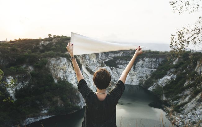 Промінь радості відкриє "білу смугу" для 4 знаків Зодіаку до кінця літа: а ви серед них?