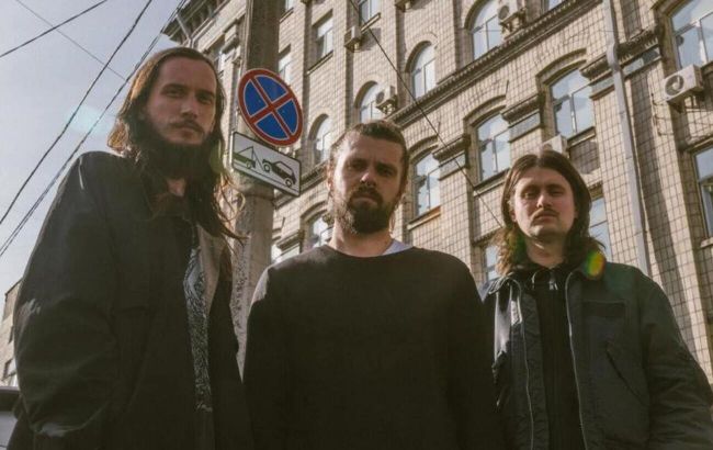 ТЦК "запаковали" известного украинского певца на глазах у маленькой дочери (видео)