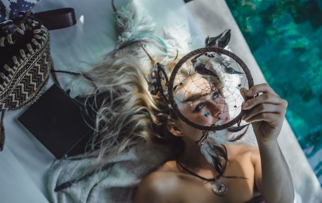 Прошлое ворвется в жизнь этих знаков Зодиака. Кто окажется на распутье